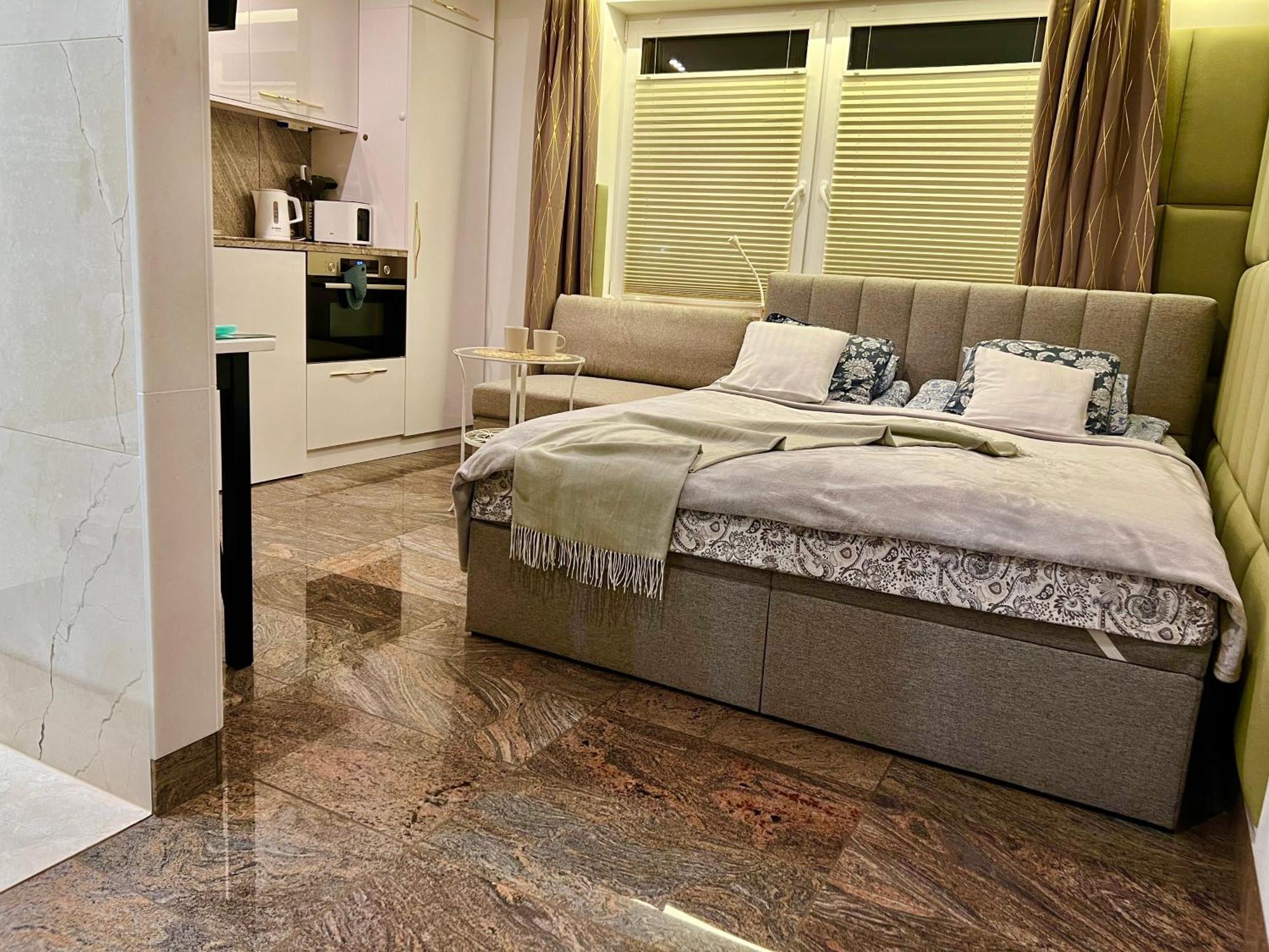 North Nest Luxury Suites غدانسك الغرفة الصورة