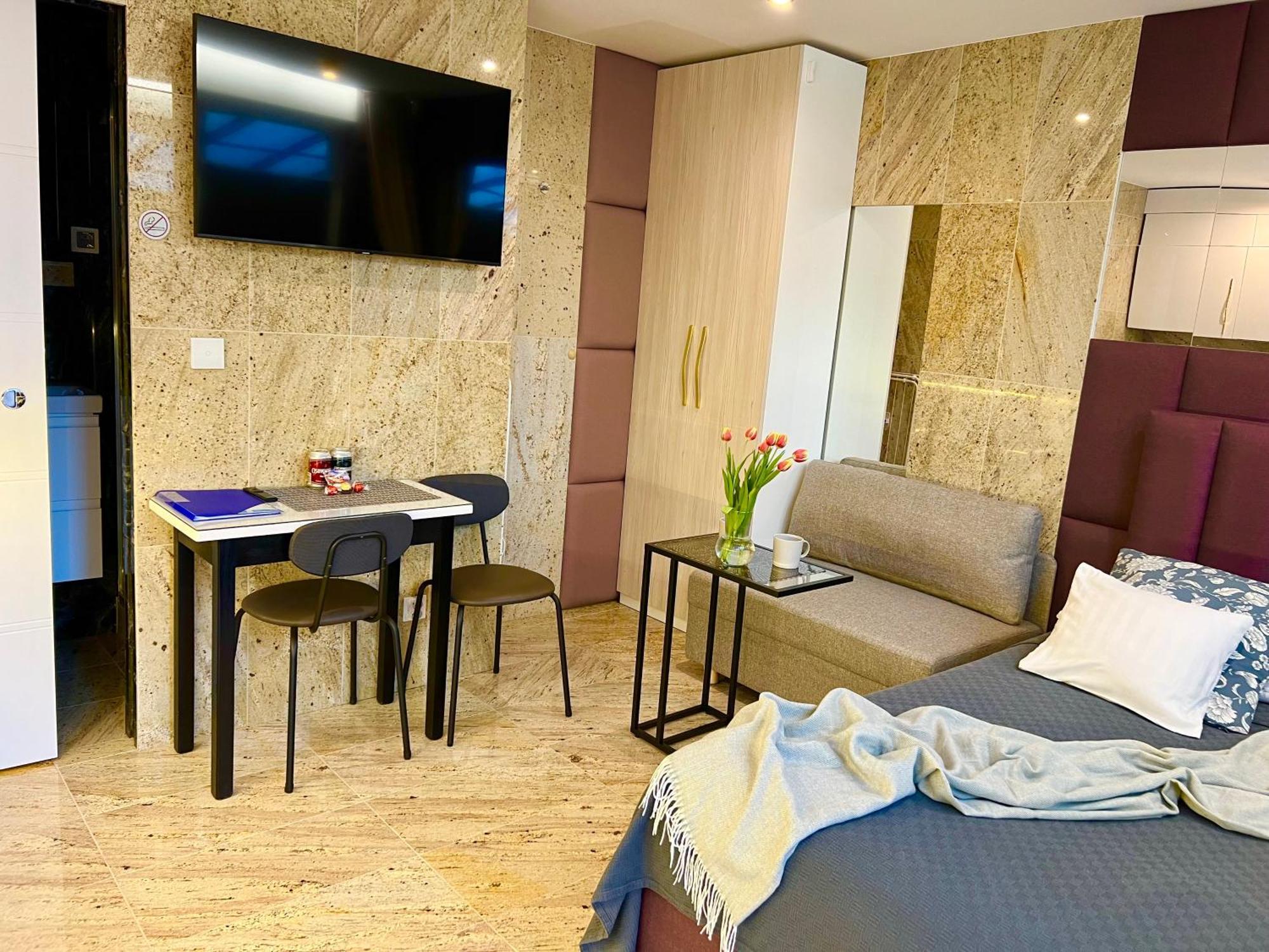 North Nest Luxury Suites غدانسك الغرفة الصورة