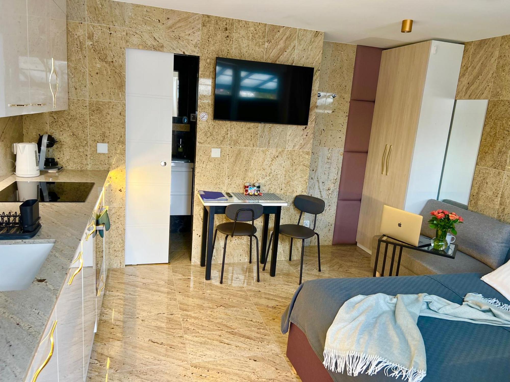 North Nest Luxury Suites غدانسك الغرفة الصورة